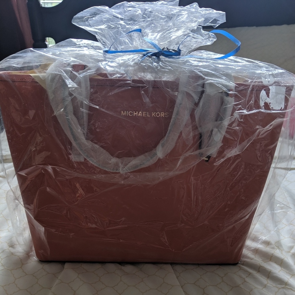 Michael kors tote bag purse